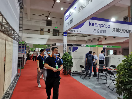 展會(huì)合影 展會(huì)合影